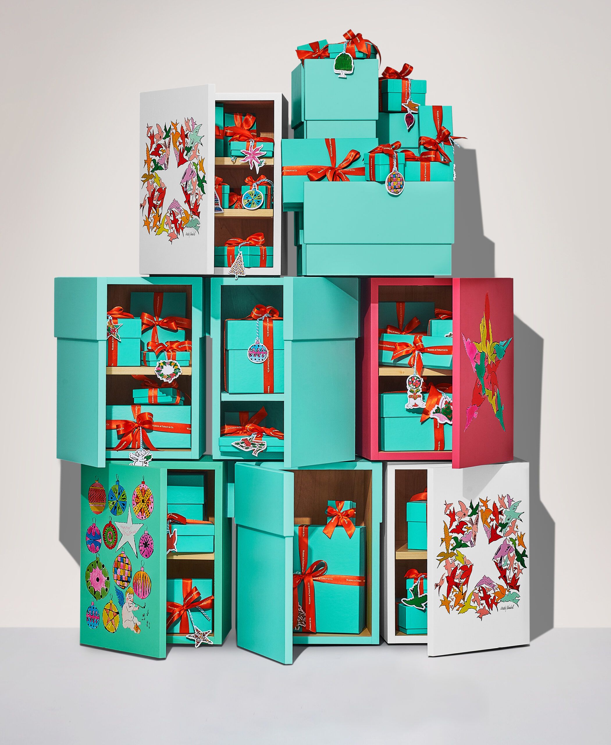 Happy Together: LOUIS VUITTON Holiday 2022 Collection