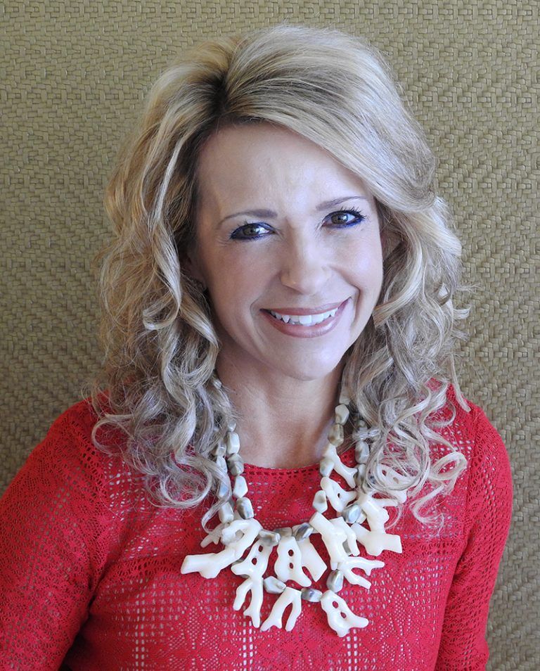 2018 Debbie Lundberg Head Shot