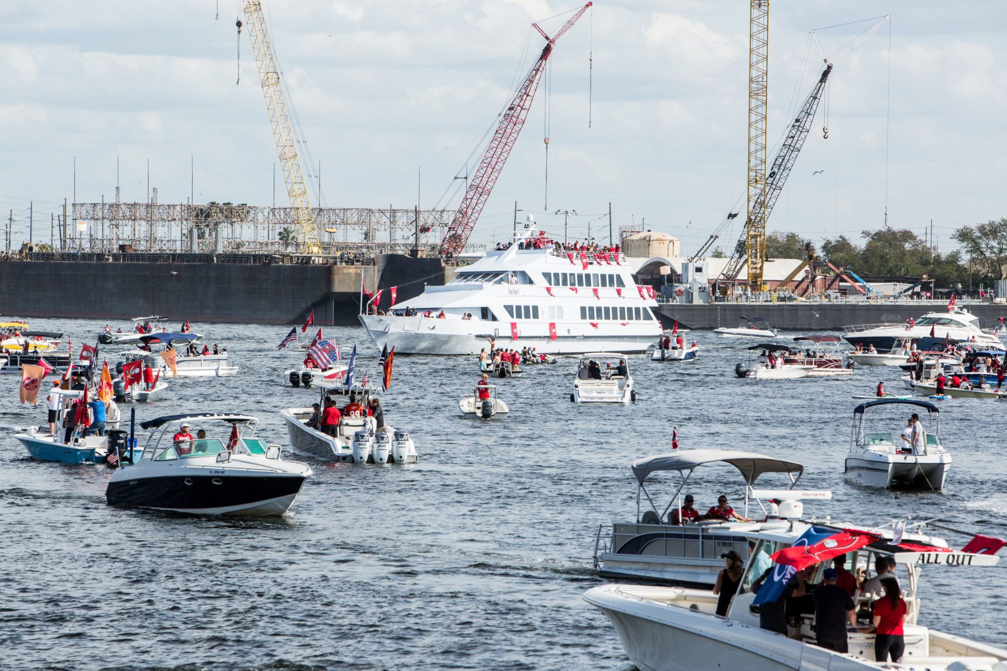 Tampa Bay Buccaneers Super Bowl Boat Parade Pictures