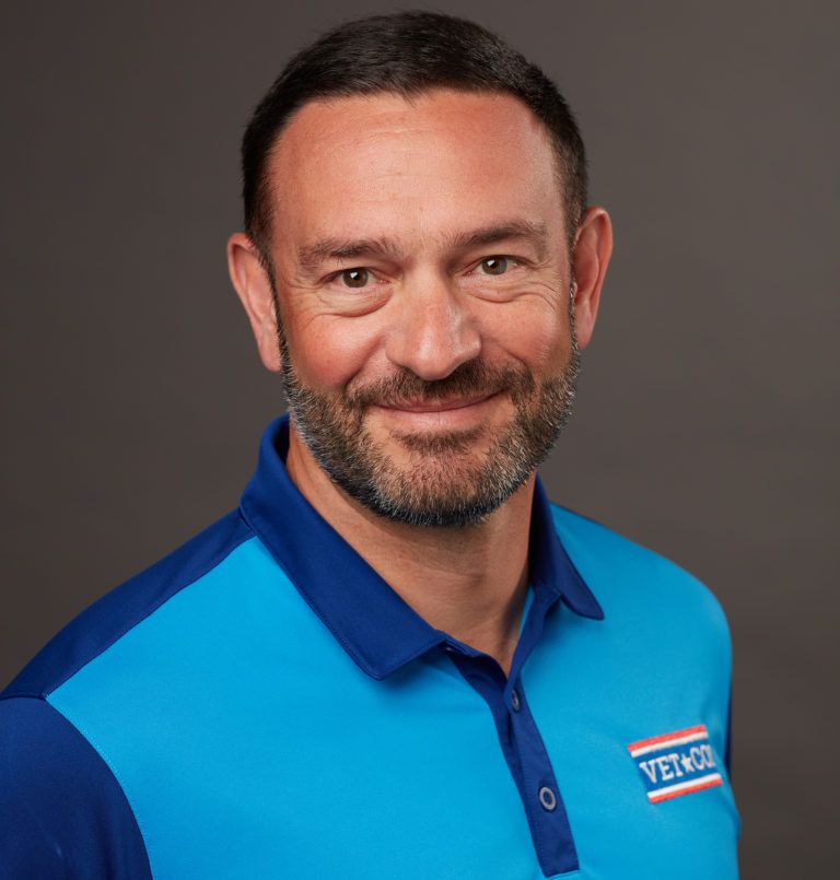 Huszar head shot 10.19 CROP