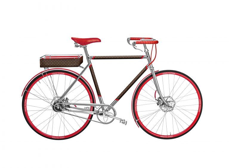 LV BIKE CLOSED FRAME IN RED MONOGRAM (1)