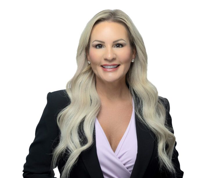 Lucas, Shannon photo -Financial Services