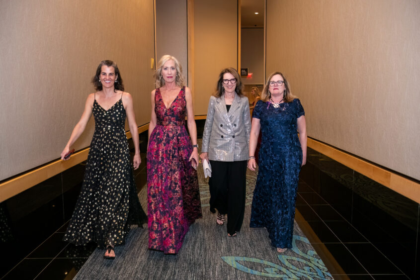 tbbw_women_bus_awards-1970