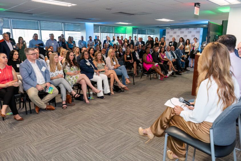 Tech Connect: Navigating the Hybrid Workforce
