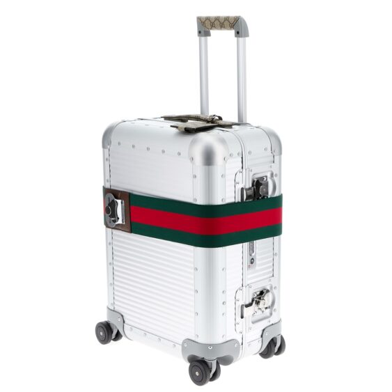 743718_9AACE_8188_SN115385_CLOSEUP003