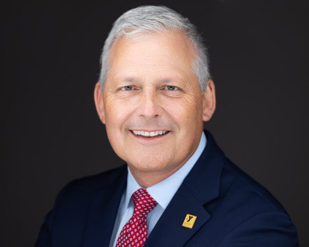 Scott Headshot with tie