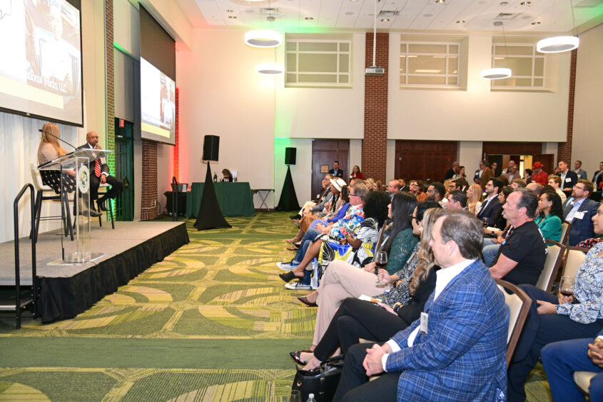 TBBW-ceo-connect-oscar-horton