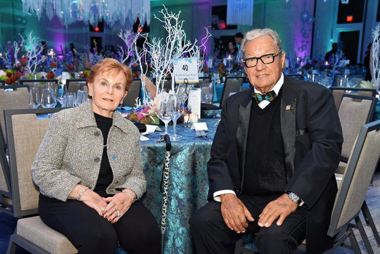 003_HerosBall_Ron&JoyceWanek[1]