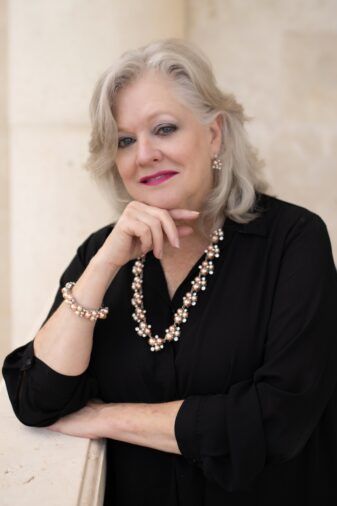 Groover-Skipper, Dotti photo