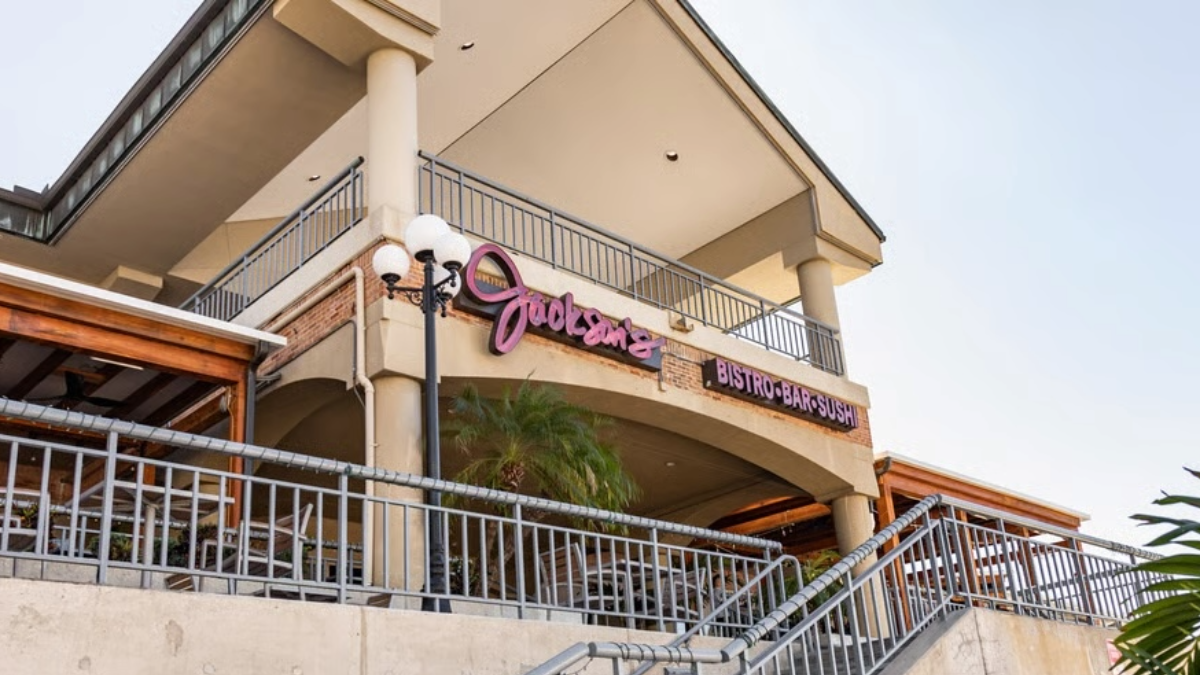 Jackson’s Bistro sits along the Tampa Riverwalk, overlooking the water at Harbour Island.