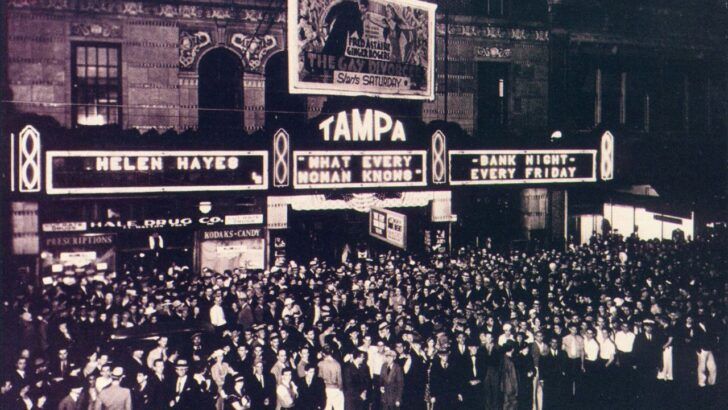 Massive crowd gathered outside Tampa Theatre during a Bank Night promotion