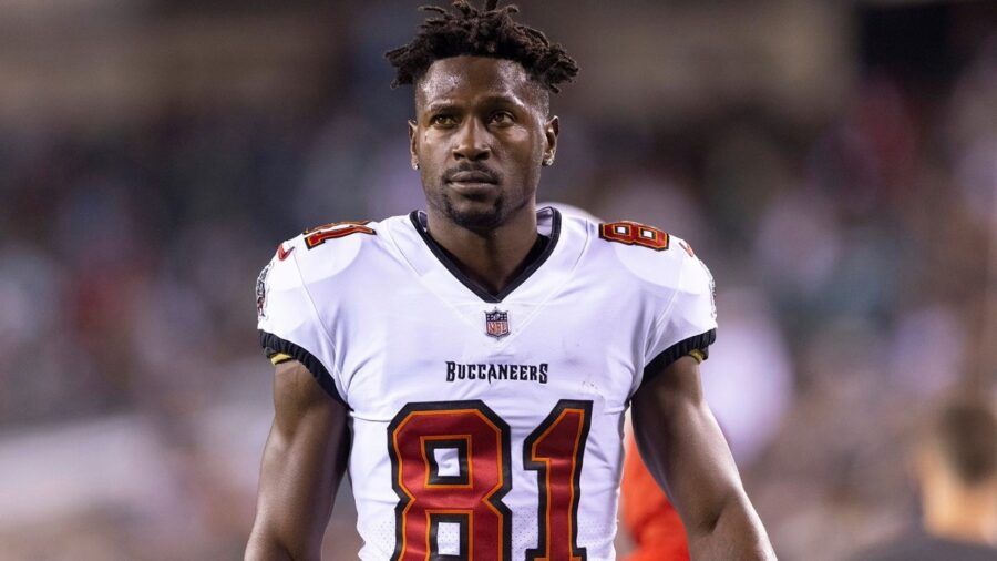 Antonio Brown in Tampa Bay Buccaneers uniform during an NFL game
