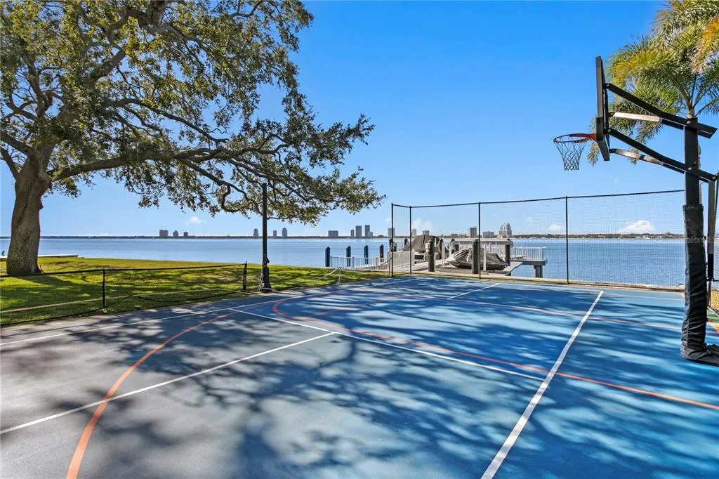 Davis Islands estate at 52 Ladoga Avenue