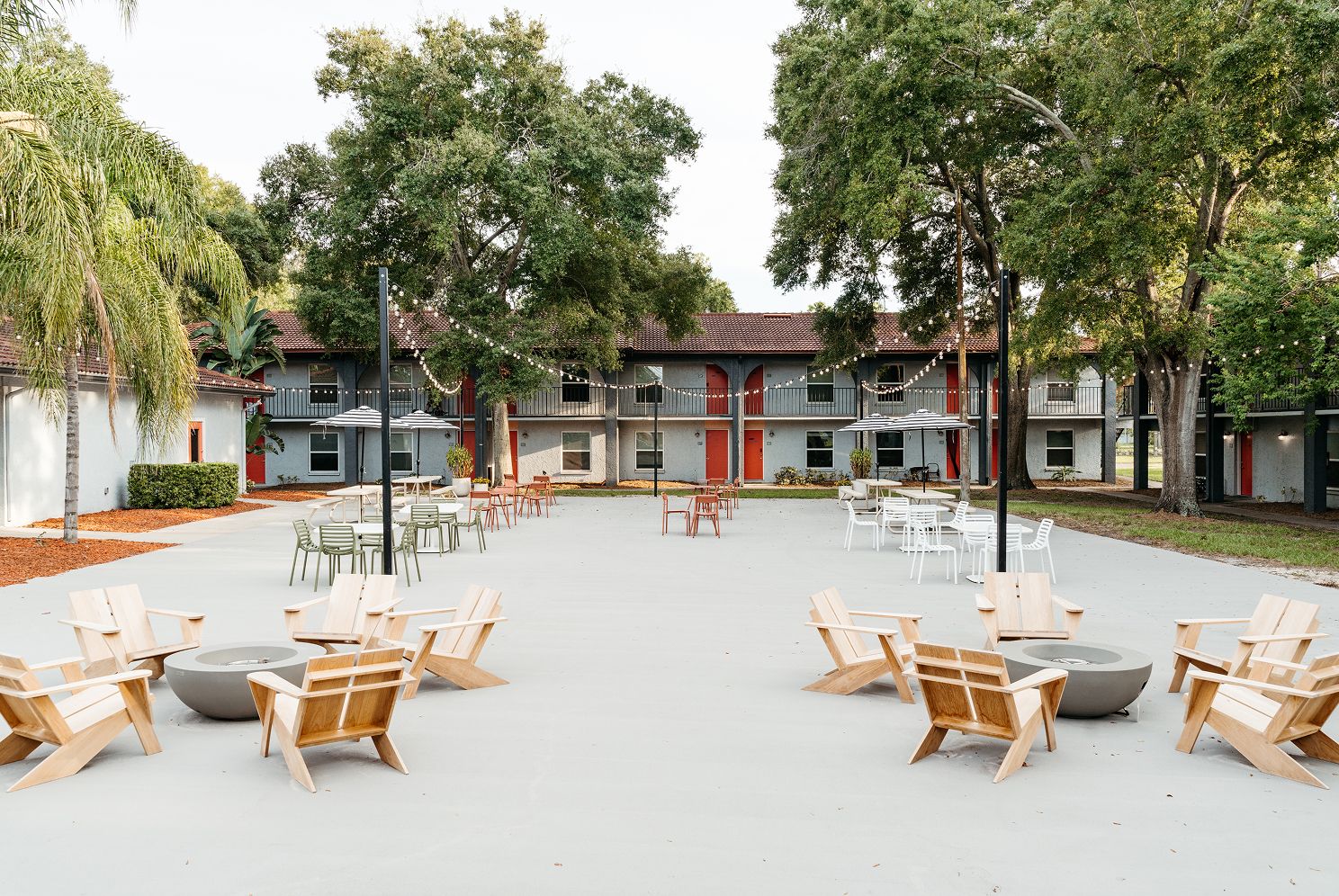 ULake Apartments, a student housing community near USF in Tampa