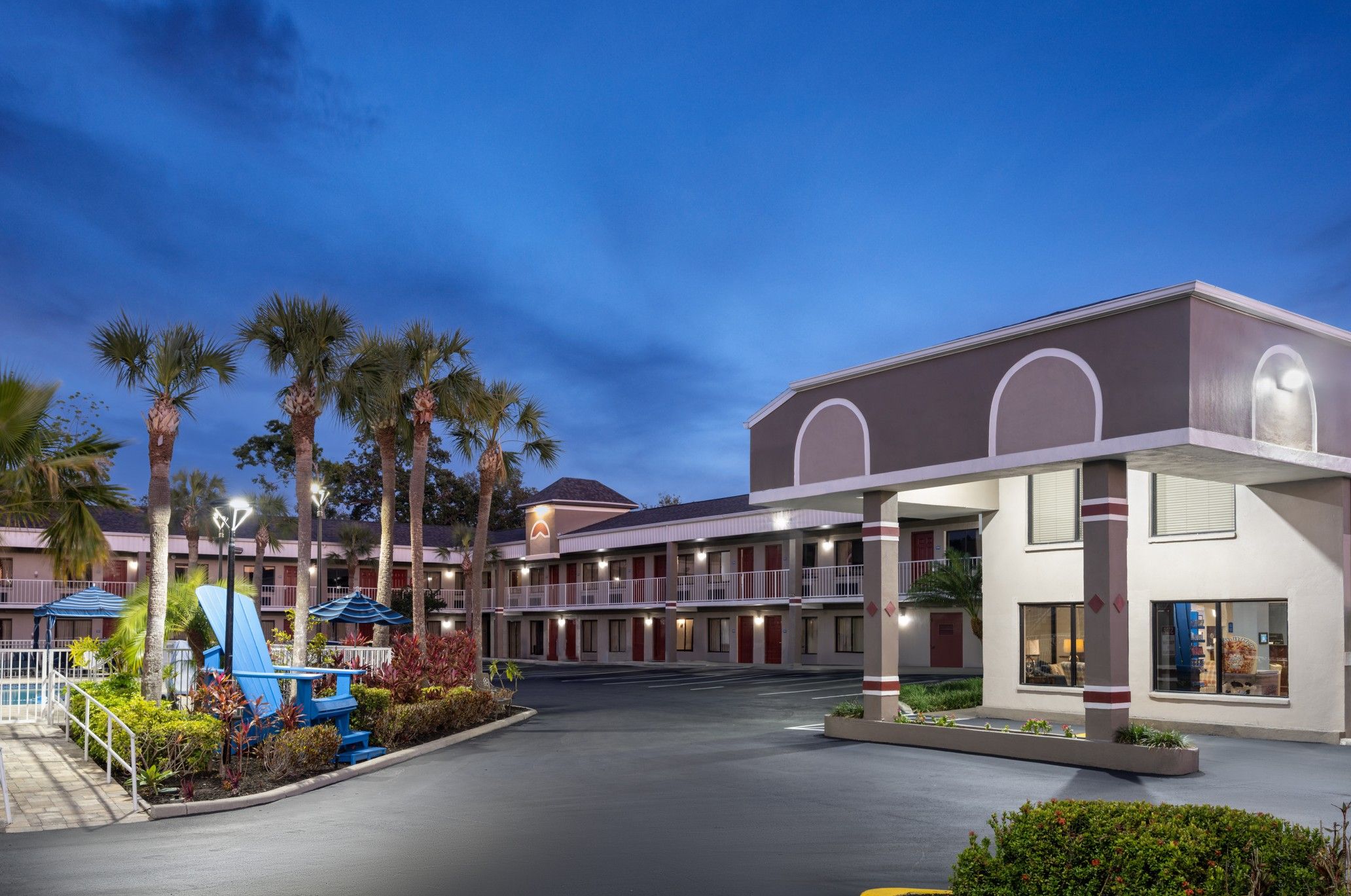 Exterior of Hotel South Tampa