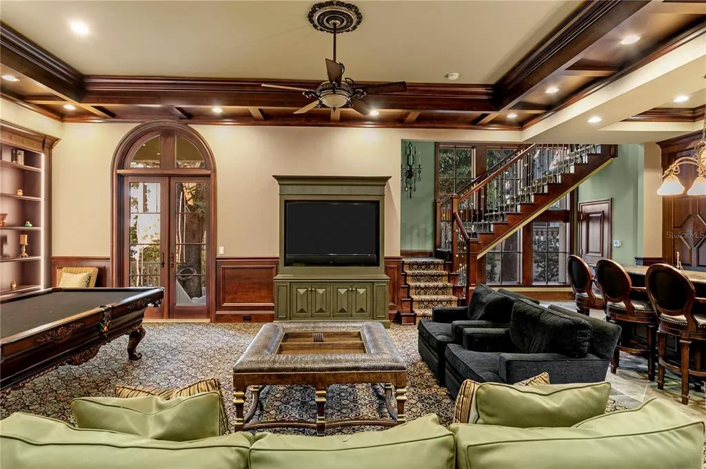 Davis Islands estate at 52 Ladoga Avenue