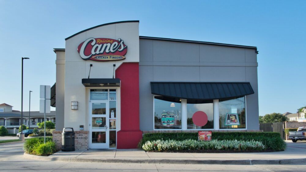 Raising Cane’s to replace former Macaroni Grill in Brandon