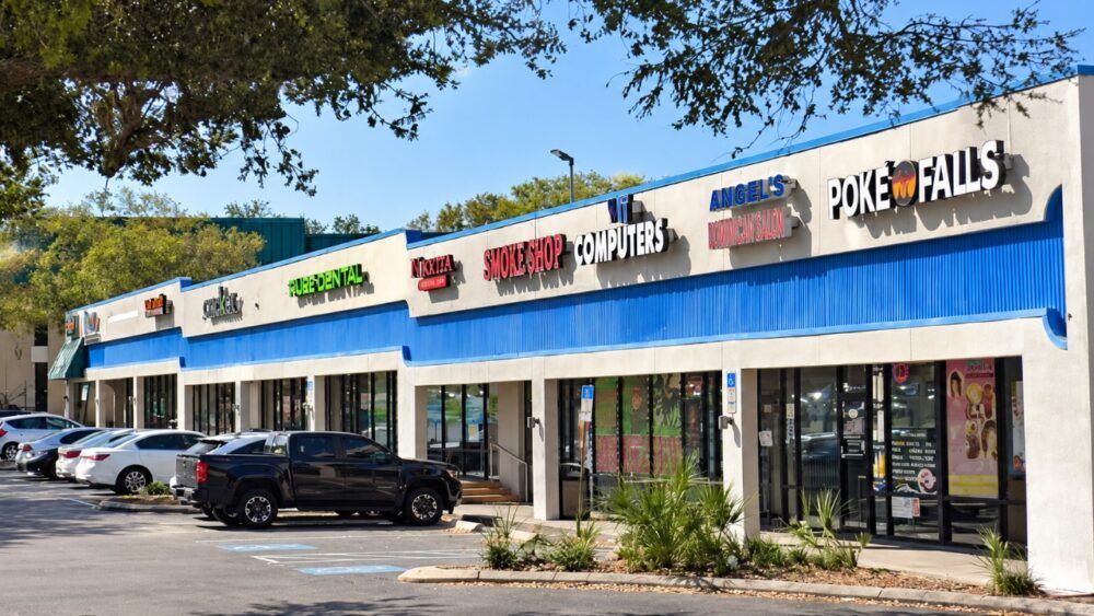 Brandon Shopping Center Sells for $10 Million